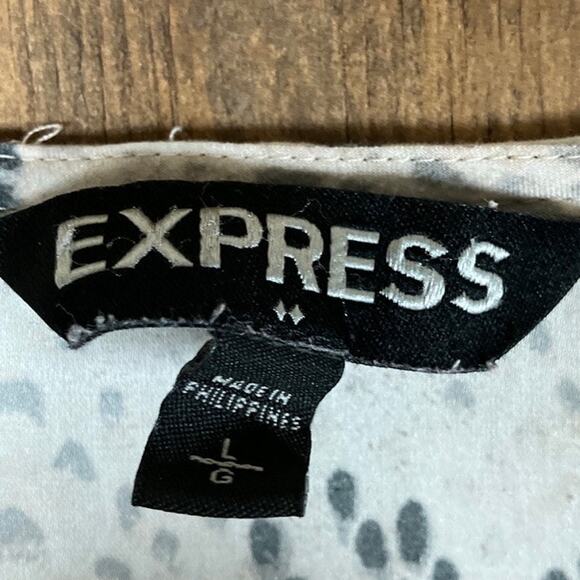 Express Womens Blouse Cream Gray Snakeskin V Neck Zip Front Cap Short Sleeve L - Picture 6 of 12